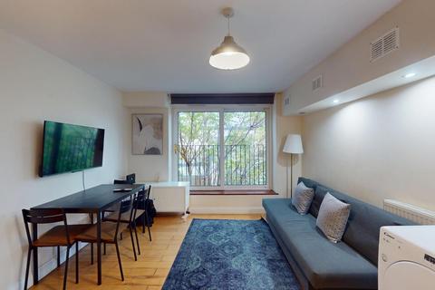 undefined, Laugan Walk