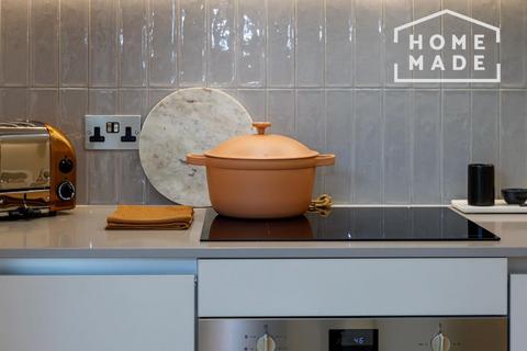 undefined, Greenford Quay, Greenford, UB6