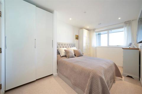 undefined, Danson Mews, London SE17