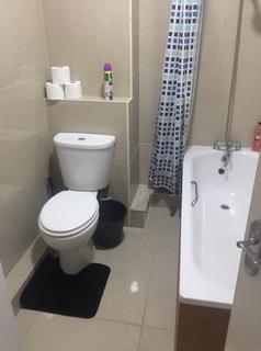 2 bedroom flat to rent, Barking Road, Canning Town E16