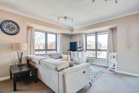 2 bedroom flat for sale, Hirst Crescent, Wembley HA9