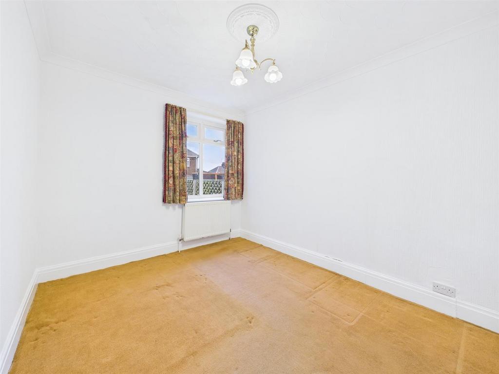 Bedroom: