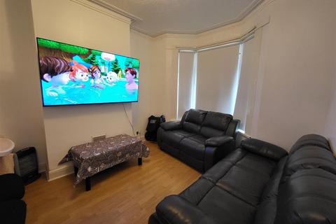 undefined, Gunning Street, London