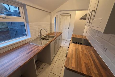 2 bedroom terraced house to rent, Arch Street, Brereton, WS15 1DL