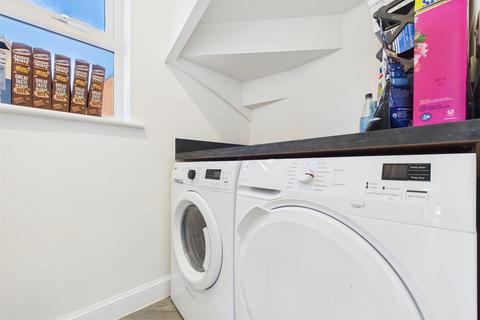 4 bedroom detached house for sale, Cranesbill Way, Aylesbury HP22