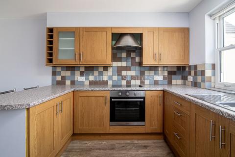 3 bedroom end of terrace house for sale, Tamango