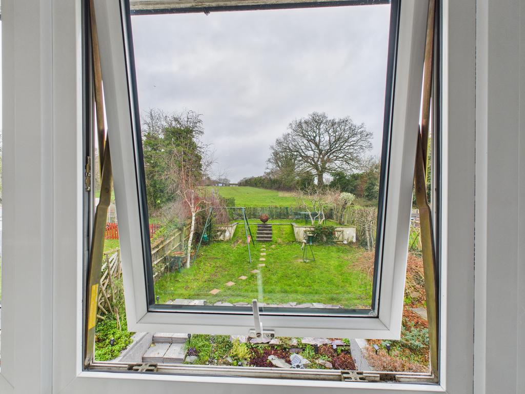 12. cam01984 g0 pr0536 still014