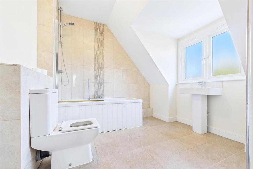 Bathroom.jpg