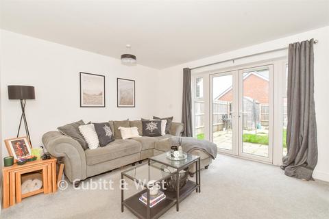 2 bedroom semi-detached house for sale, Lavender Way, Angmering, West Sussex