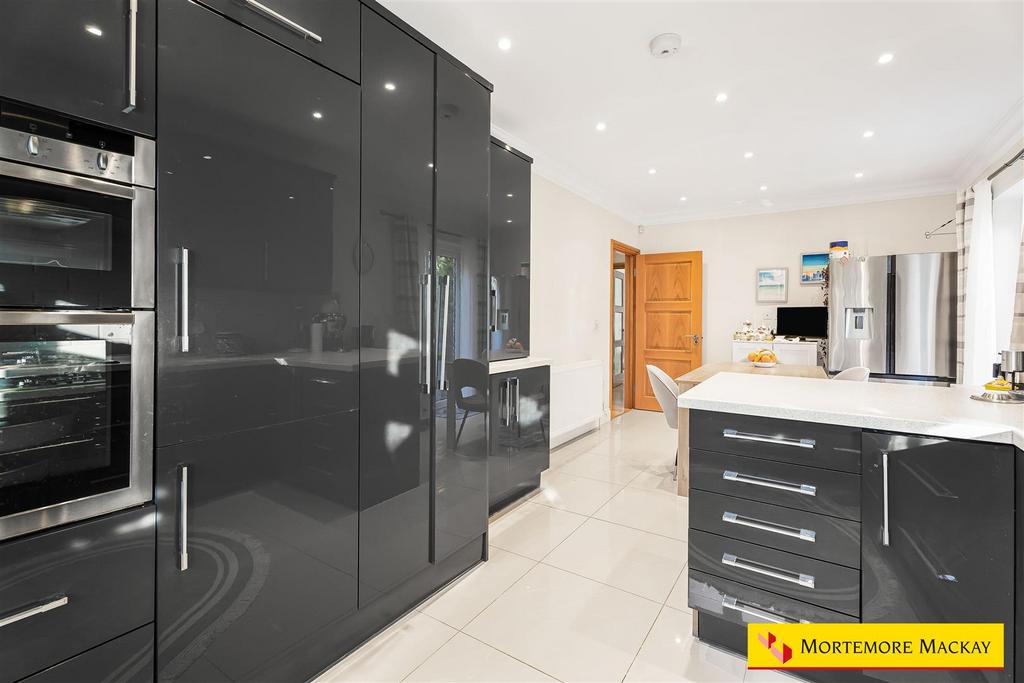 22 69101 watermarked.jpg