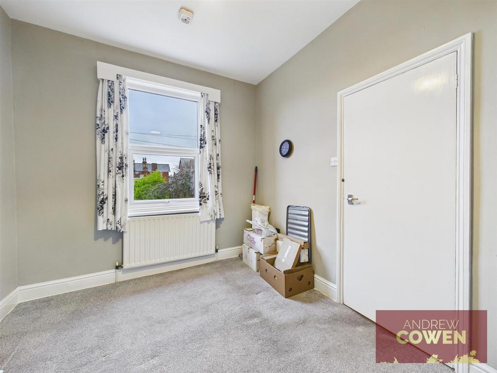 CAM05382 G0-PR0083-STILL017.jpg