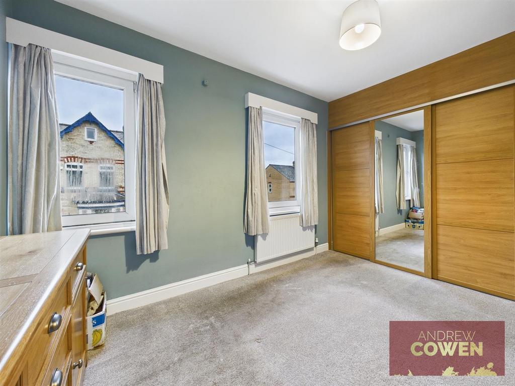 CAM05382 G0-PR0083-STILL020.jpg