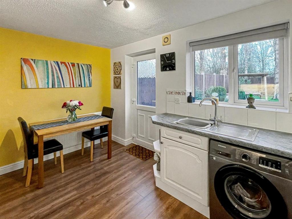 Dining kitchen