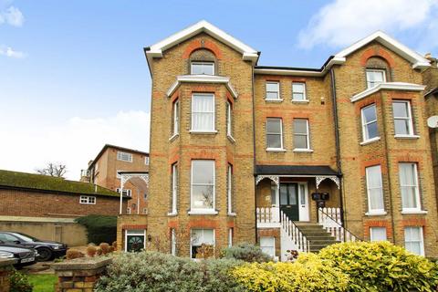 undefined, Kings Road, Richmond TW10