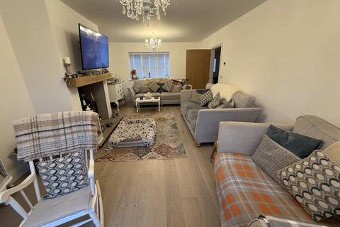 undefined, Compton Mews, Somerton