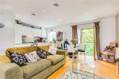 1 bedroom flat to rent, St John's Hill, London SW11