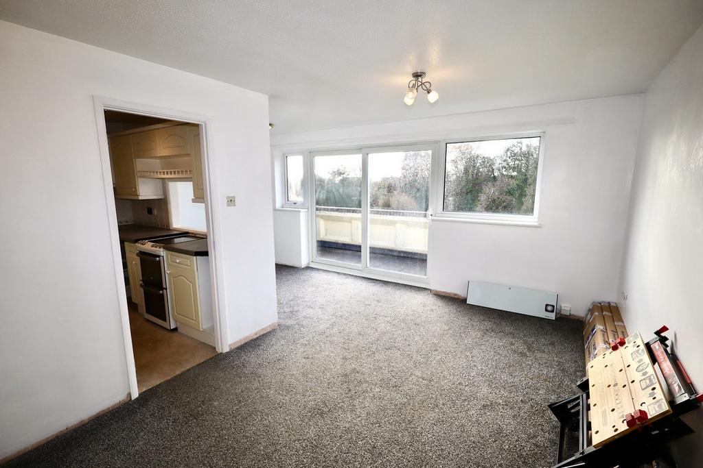 Sitting / dining room