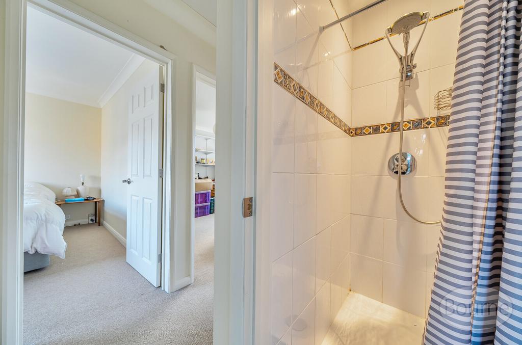 B5c5df28-b6ca-4f5...