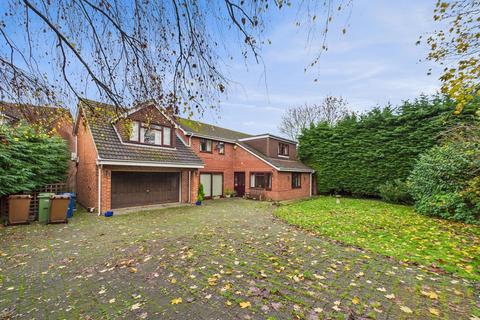4 bedroom detached house for sale, Parton Road, Churchdown, Gloucester