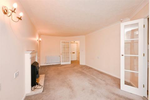 undefined, Acorn Court, Waltham Cross EN8