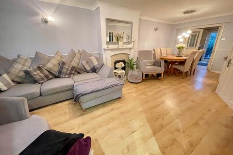 3 bedroom semi-detached house for sale, Austin Road, Luton, LU3 1TZ