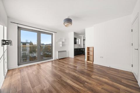 undefined, Kelvin Gate, Berkshire RG12