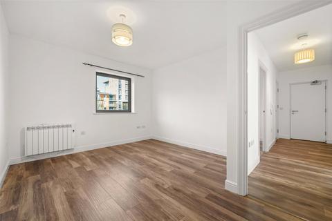 undefined, Kelvin Gate, Berkshire RG12