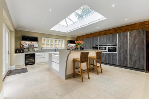 5 bedroom detached house for sale, Chilbolton Avenue, Winchester, Hampshire, SO22