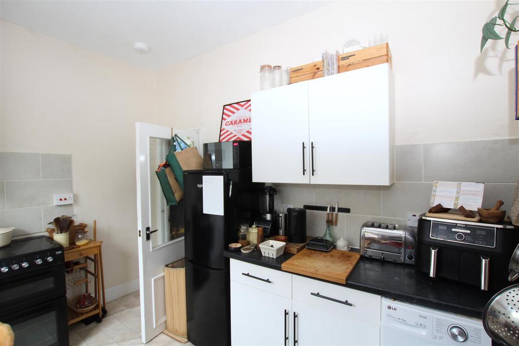 Kitchen 1
