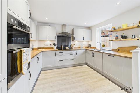 4 bedroom detached house for sale, Marley Way, Burton-On-Trent DE15