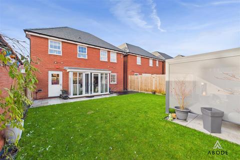 4 bedroom detached house for sale, Marley Way, Burton-On-Trent DE15