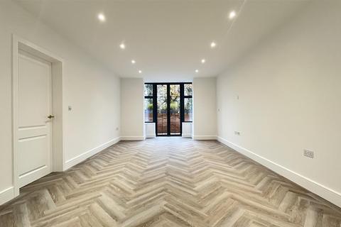 undefined, Cheam Road, Sutton SM2