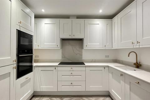 undefined, Cheam Road, Sutton SM2