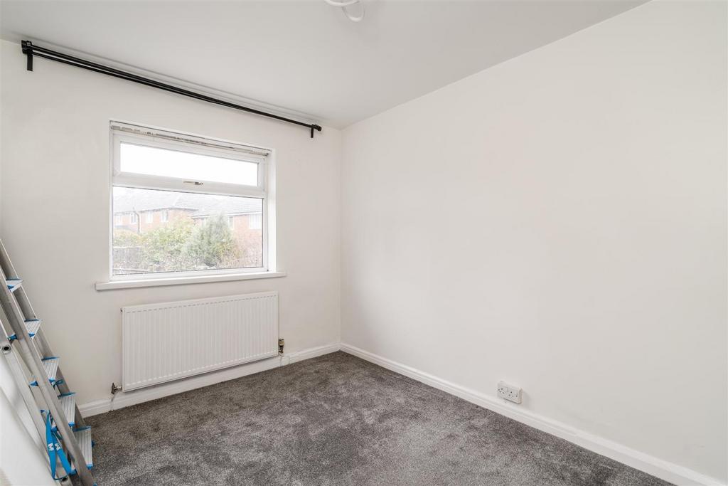 36 Silverton Crescent 7.jpg
