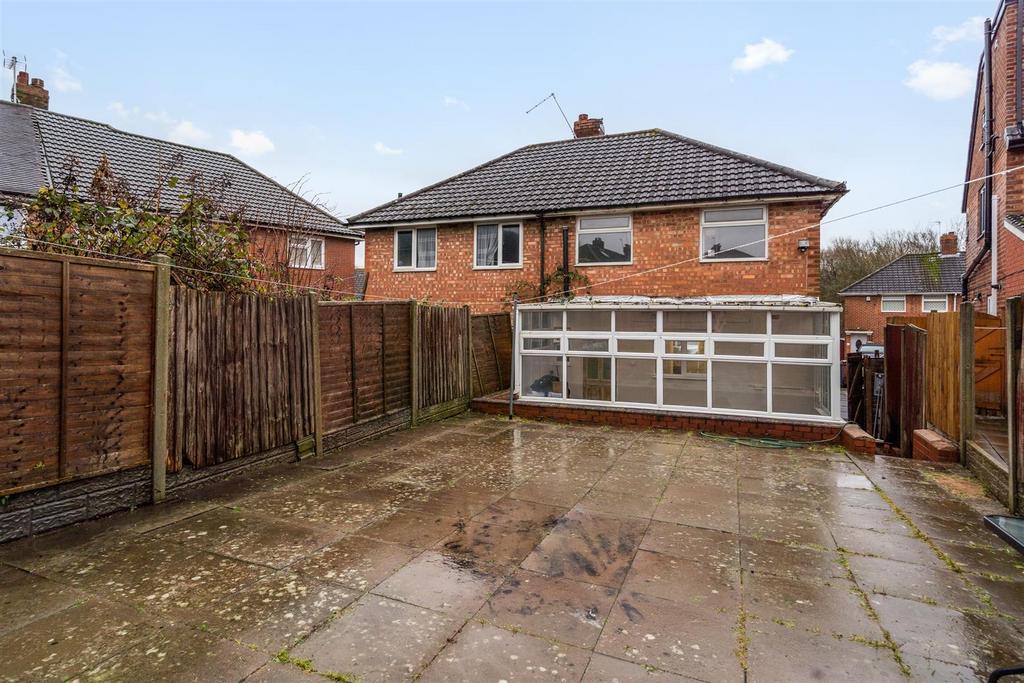 36 Silverton Crescent 15.jpg