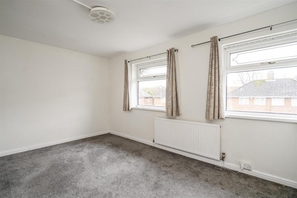 36 Silverton Crescent 9.jpg