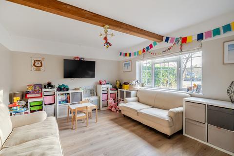 undefined, Kingfield Road, Kingfield, Woking, GU22