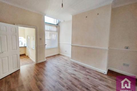3 bedroom end of terrace house for sale, Graham Road, Salford, M6
