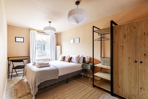 undefined, Roseland House, Weimar Street, London SW15