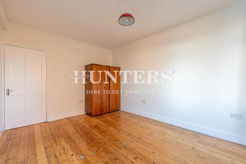 2 bedroom flat to rent, Naylor Road, London, N20