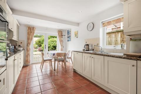 undefined, Henley-On-Thames RG9