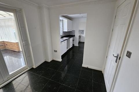 undefined, Mallen Drive, Tividale B69