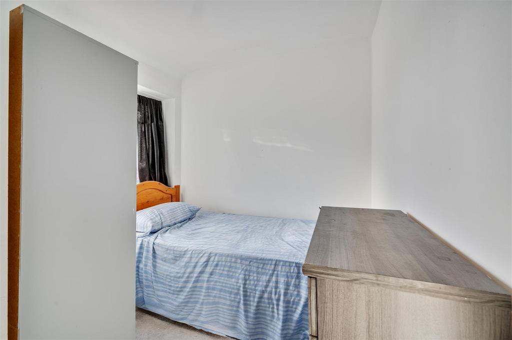 Daniels Norbreck Gardens, Hanger Lane, NW10 005 -