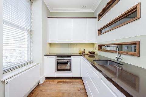 1 bedroom apartment to rent, Queen Anne Street, Marylebone, London, W1G