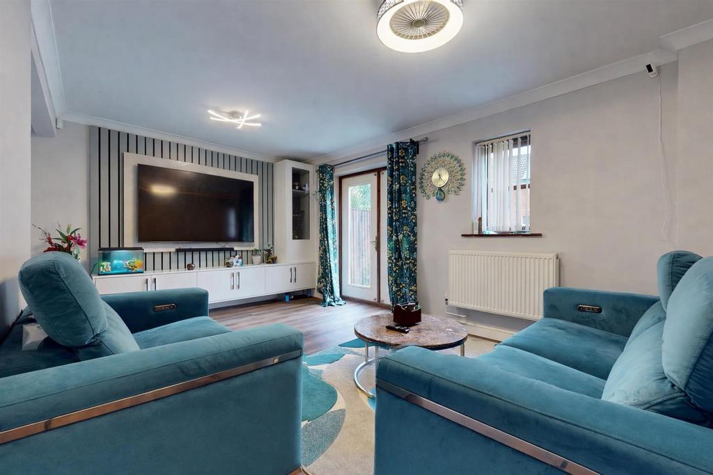 3 D03412 C-6 F92-4 D4 D-A51 D-A2581 AC02 F3 B.png