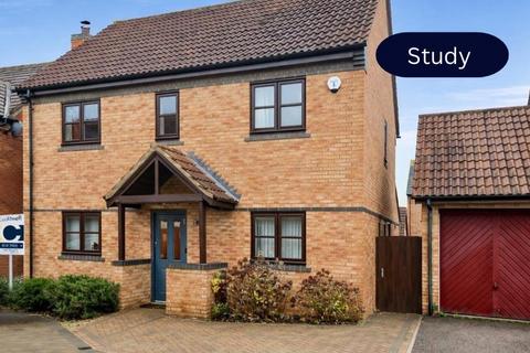 4 bedroom detached house for sale, Gainsborough Close, Milton Keynes MK8