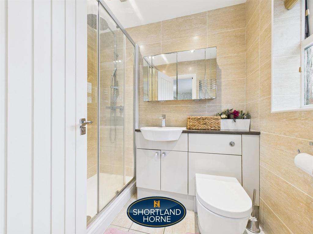 CAM04377 G0-PR0056-STILL019.jpg