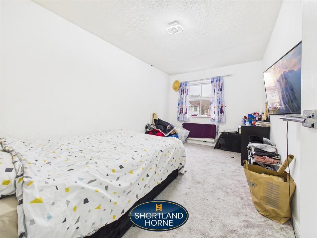 CAM04377 G0-PR0056-STILL024.jpg