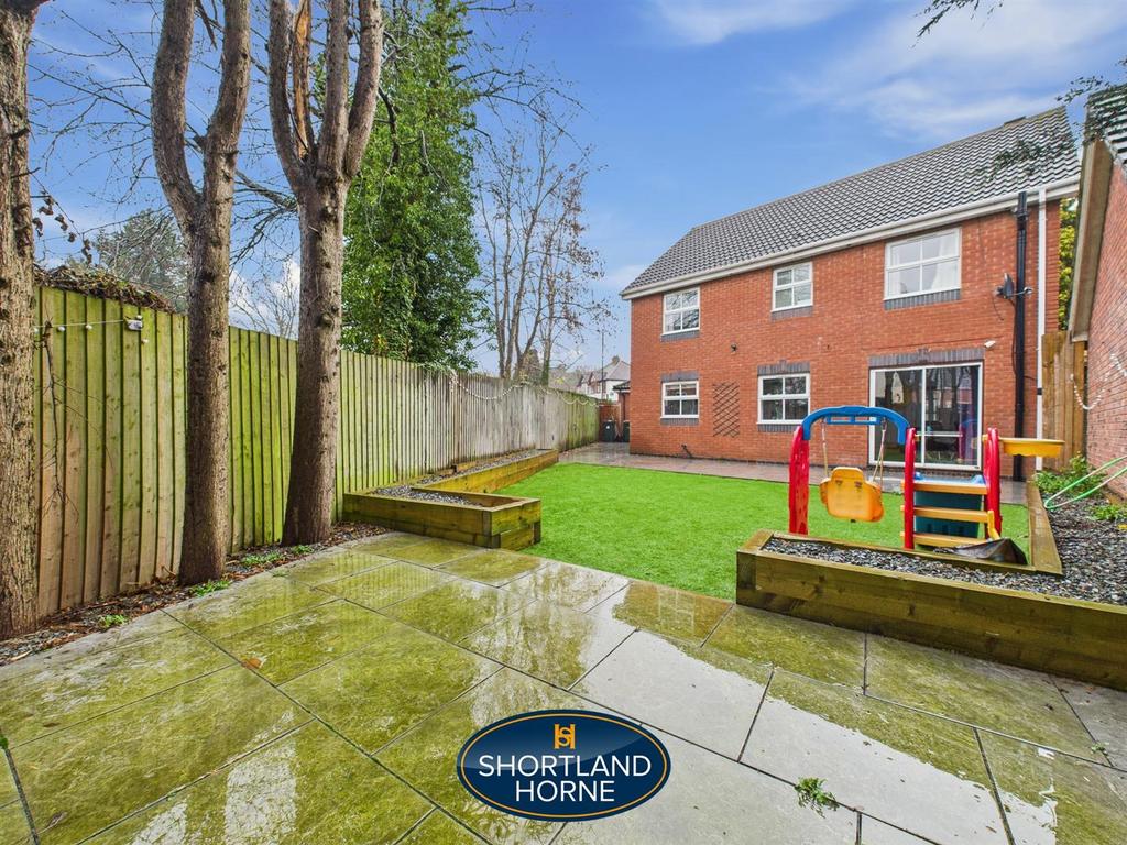 CAM04377 G0-PR0056-STILL030.jpg