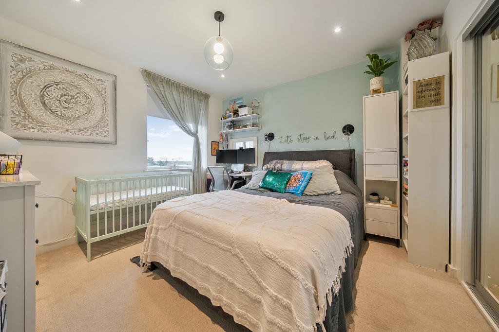 1384033-11-69283e...